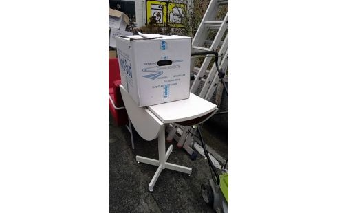 TABLE DE CUISINE A  RABAT