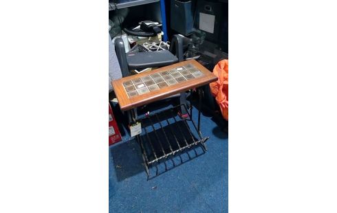 PORTE REVUE EN FER FORGÉ