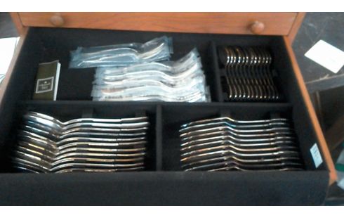 OLIE- EN AZIJNSTELLETJE