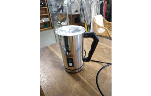 MOUSSEUR A LAIT BIALETTI