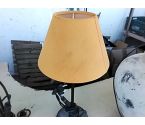 PIED DE LAMPE