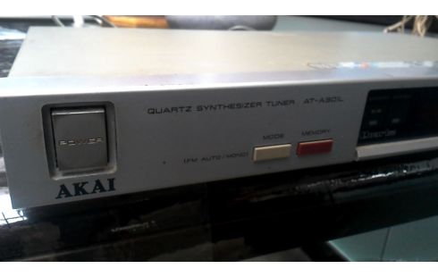 TUNER AKAI