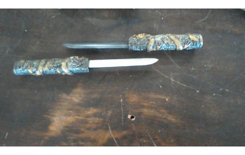 DOUBLE COUTEAUX  EN  L' ETAT