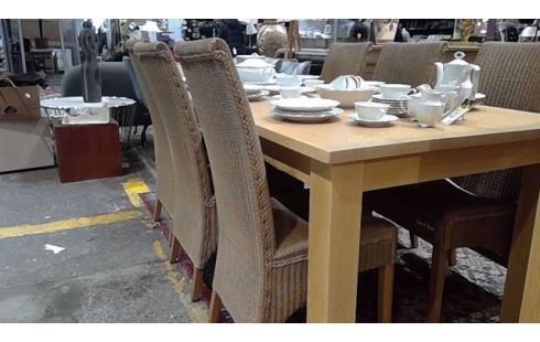 COMEDOR. ROBLE CLARO