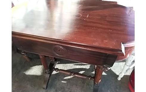 COIFFEUSE A RESTAURER