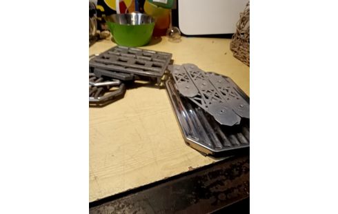 DESSOUS DE PLAT METAL