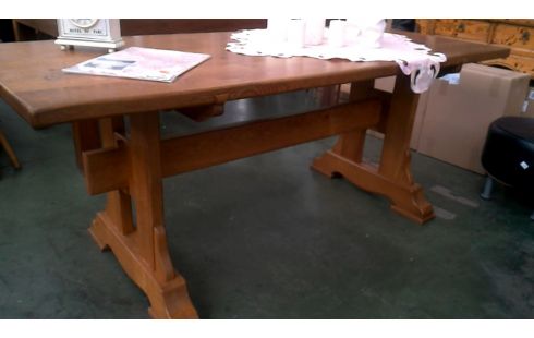 MESA DE COMEDOR MONASTERIO ESTILO RÚSTICO MACIZO ROBLE