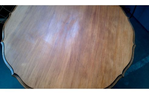 WOHNZIMMERTISCH 1 RUND NUSSBAUM