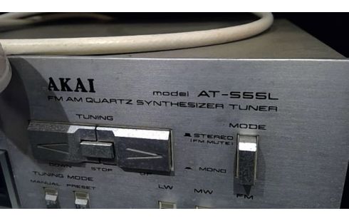 TUNER AKAI
