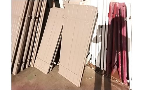 VOLET BOIS GRIS PM LA PAIRE