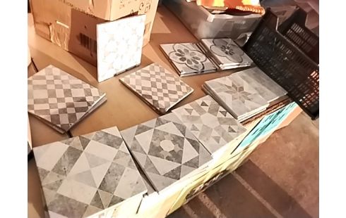 CARRELAGE LE LOT ENVIRON 1 M2