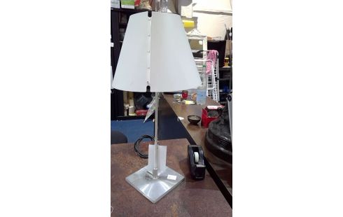 LAMPE A POSER DESIGN LUCE PLAN