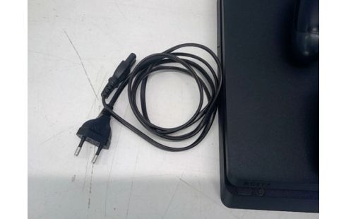 CONSOLE PS4 SLIM MET 2 CONTROLERS