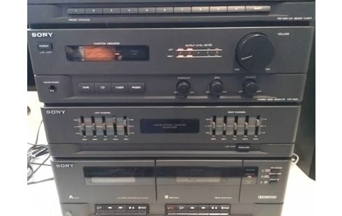 CHAINE HIFI SONY (LECTEUR K7 HS) AVEC 2 ENCEINTES