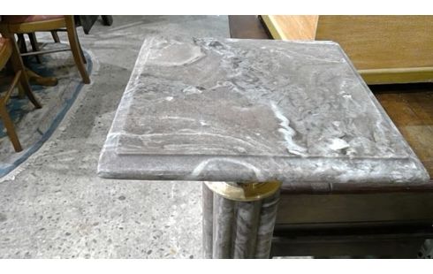 SELLETTE EN MARBRE BRUN