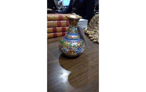 VASE CLOISONNE