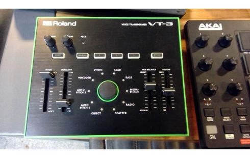 PROCESSEUR VOCAL ROLAND VT3