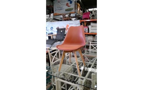 CHAISE COQUE MODERNE