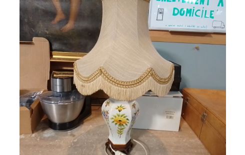 LAMPE A POSER FLEURIES