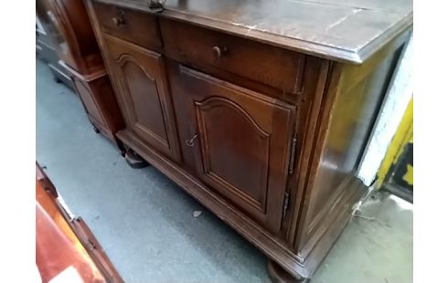BUFFET BAS 2 PORTES 2 TIROIRS ANCIEN .