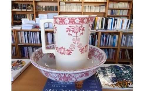 ENSEMBLE DE TOILETTE (EN L'ETAT)