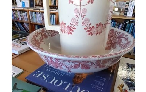 ENSEMBLE DE TOILETTE (EN L'ETAT)