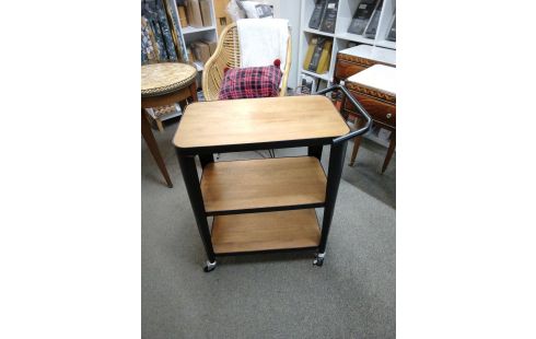 DESSERTE A ROULETTES