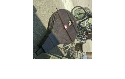 TABLE BASSE SOUFFLET