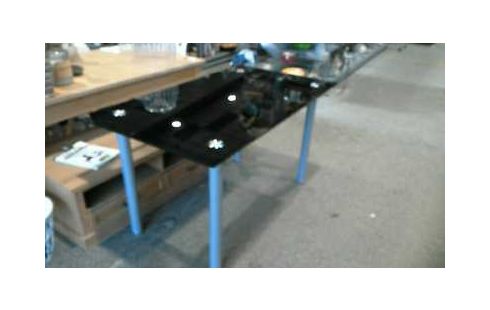 TABLE PIED METAL PLATEAU VERRE NOIR