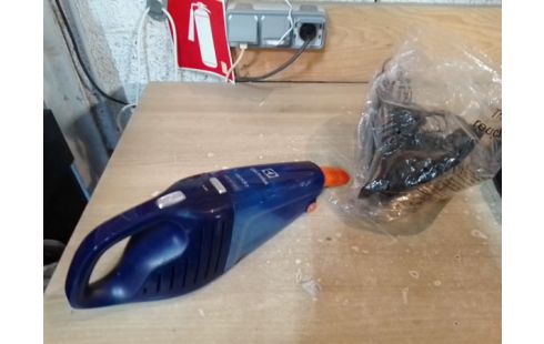 ASPIRATEUR DE TABLE ELECTROLUX