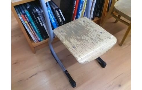 CHAISE ENFANT BOIS ET METAL