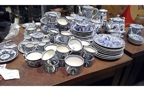 ESSSERVICE ASIATISCH WEISS BLAU