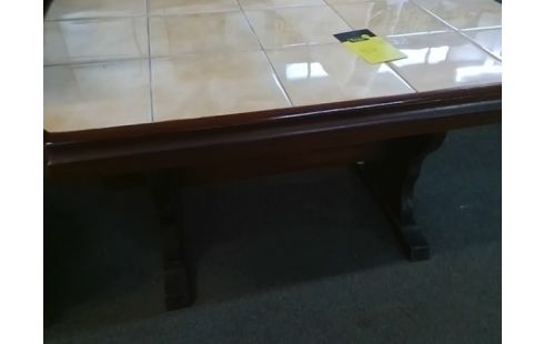 TABLE BASSE CARRELEE