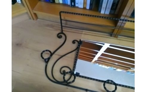 PORTE MANTEAU MURAL FER AVEC MIROIR