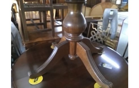 TABLE RONDE AVEC 1 RALLONGE