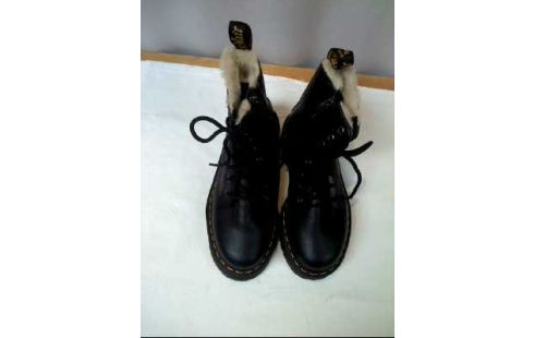 STIEFEL DR.MARTENS JADON DM25637001 GR.38 NEU SCHWRZ.