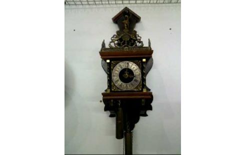 PENDELUHR HOLZ DUNKEL GUSSEISEN ZUM ÜBER.