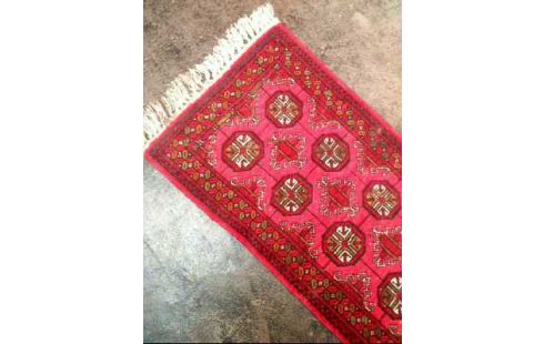 TEPPICH KLEIN GEOMETR. MUSTER VERSCH. ROTTÖNE