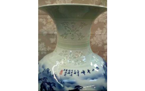 BODENVASE MIT SOCKEL ASIATISCH BLAU GROß