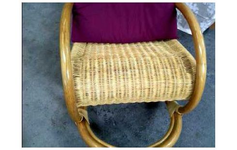 SCHAUKELSTUHL RATTAN