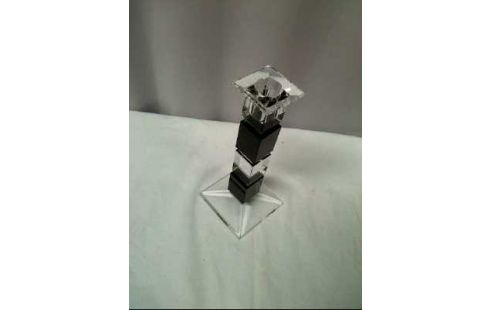 KERZENHALTER QUADR. SCHWARZ. KRISTALLGLAS