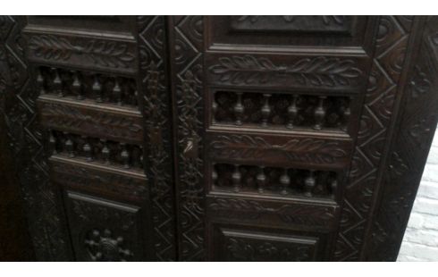 ARMOIRE ESPAGNOL 2 PORTES 1 TIROIR