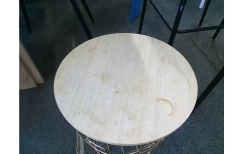 TABLE D'APPOINT DOREE AVEC PLATEAU BOIS (QLQS TACHES)