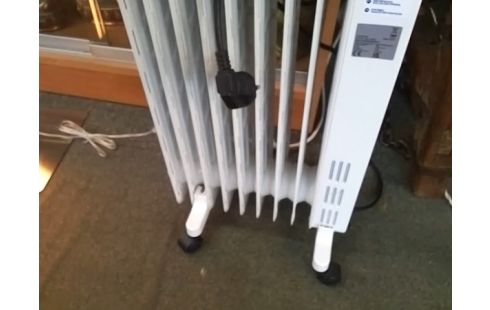 RADIATEUR BAIN D'HUILE BODNER 2000W AVEC TELECOMMANDE (GARANTIE JANVIER 2028)