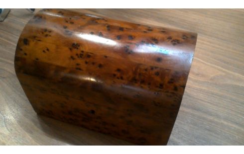 BOITE A BIJOUX LOUPE D'ORME