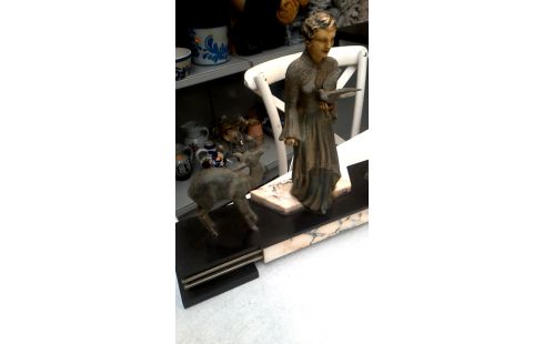 STATUE ART DECO. MARBRE