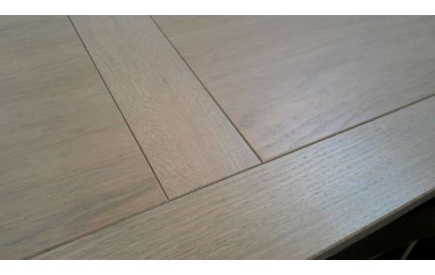 MESA DE COMEDOR MACIZO