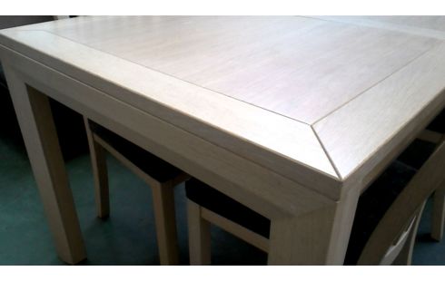 MESA DE COMEDOR MACIZO
