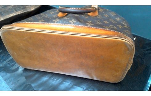 HANDTAS LOUIS VUITTON ALMA PM