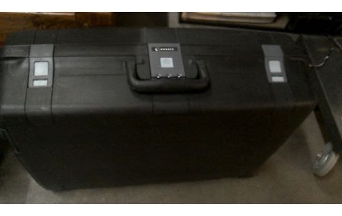 ÜBERSEEKOFFER 1 DELSEY SCHWARZ PVC